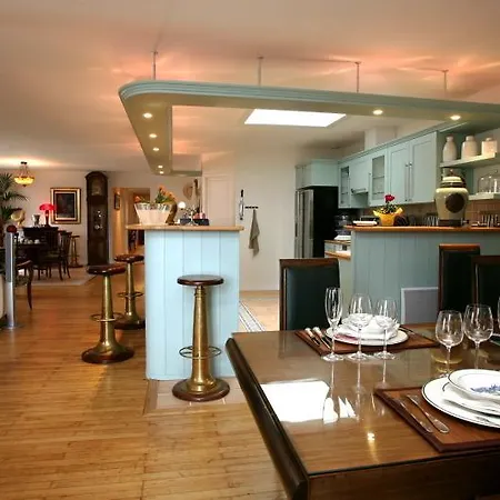 Bed and breakfast Sur Le Port *