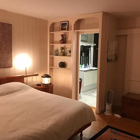 Sur Le Port Bed & Breakfast Saint-Martin-de-Re